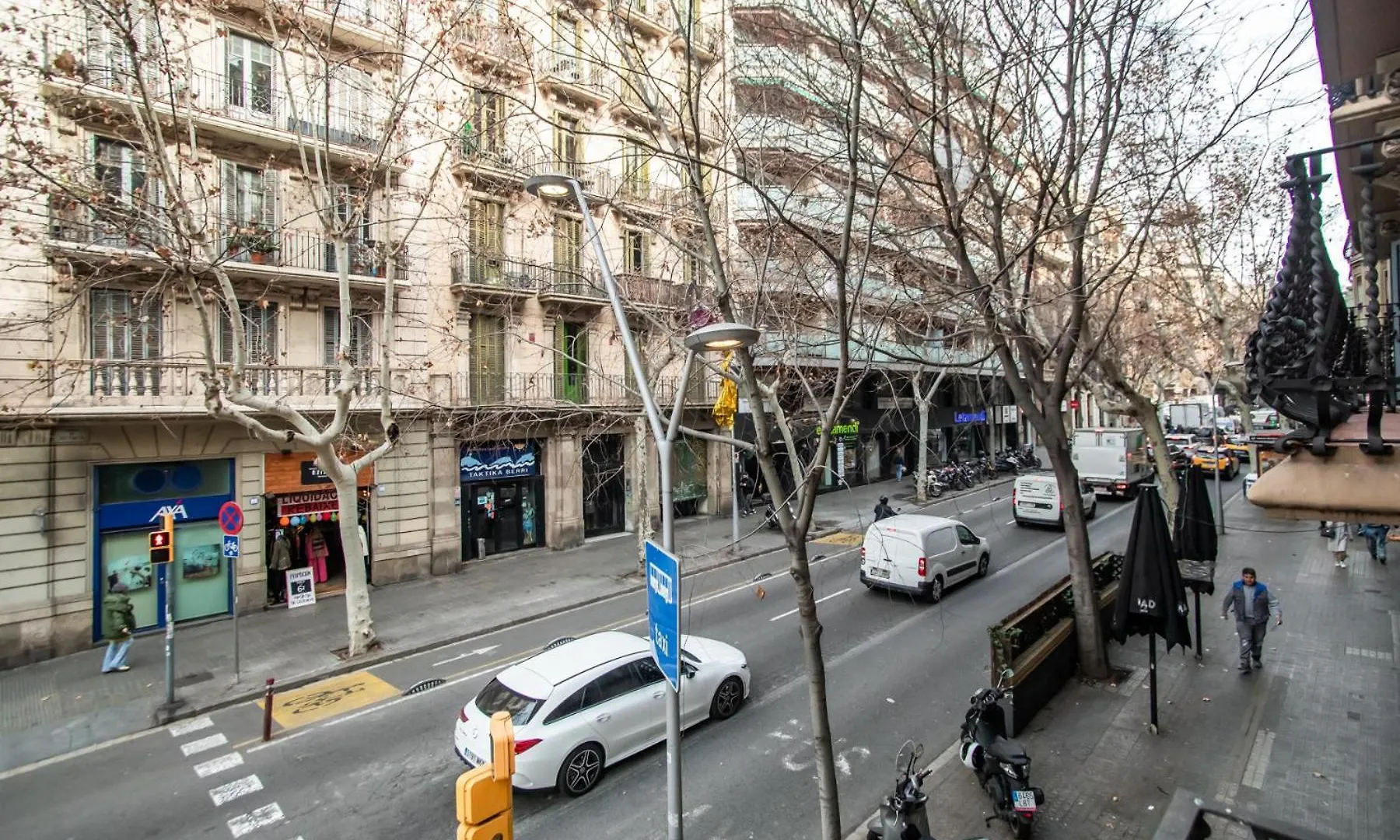 En2Val1028 - Eixample Esquerra With Terrace Apartment Barcelona Spain